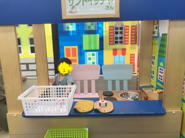 ⑥お店屋さんごっこで職業体験?w